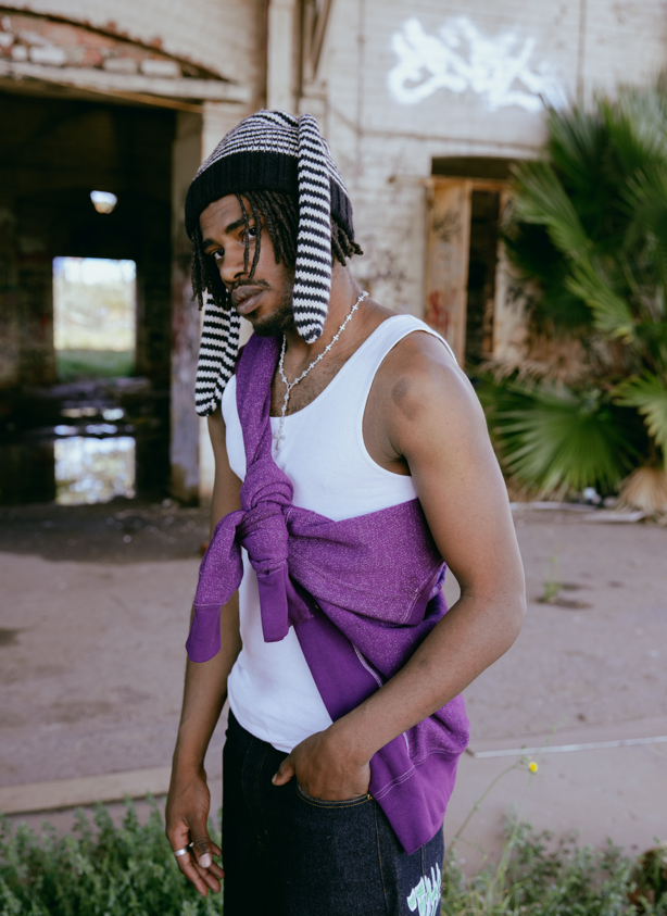 Urban Bunny Beanie – Long-Ear Knit Edition Black White